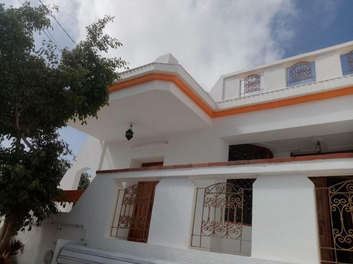 Villa Luxueuse Meublee Sfax Exterior foto